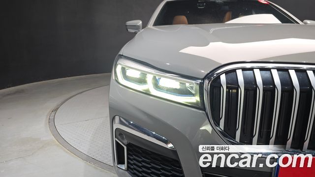 BMW 7-Series 740Li xDrive M Sport Package