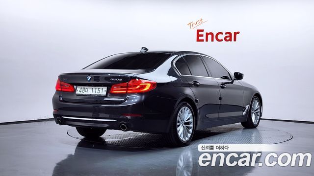 BMW 5-Series 520d xDrive Luxury Plus