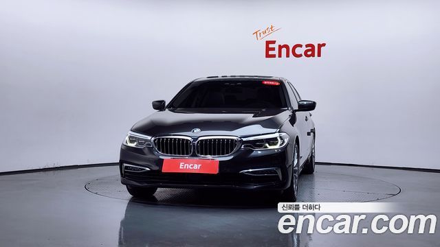 BMW 5-Series 520d xDrive Luxury Plus