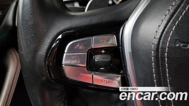 BMW 5-Series 520d xDrive Luxury Plus