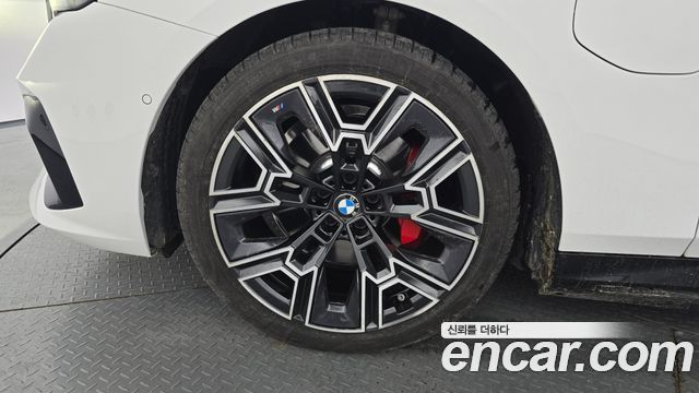 BMW 5-Series 530e xDrive M Sport Pro