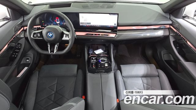 BMW 5-Series 530e xDrive M Sport Pro
