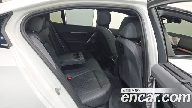 BMW 5-Series 530e xDrive M Sport Pro