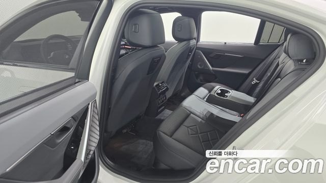 BMW 5-Series 530e xDrive M Sport Pro