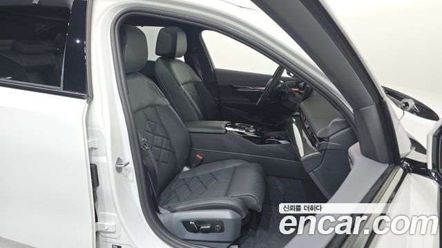BMW 5-Series 530e xDrive M Sport Pro