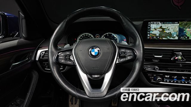 BMW 5-Series 520d xDrive M Sport Package Plus