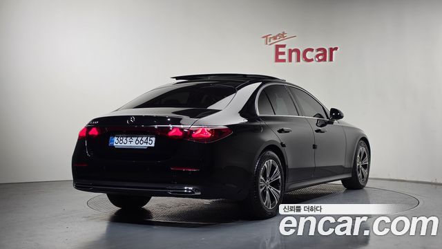 Mercedes-Benz E-Class E200 Avantgarde