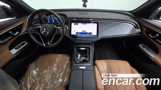 Mercedes-Benz E-Class E200 Avantgarde
