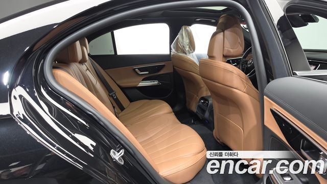 Mercedes-Benz E-Class E200 Avantgarde