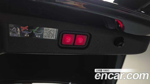 Mercedes-Benz E-Class E200 Avantgarde