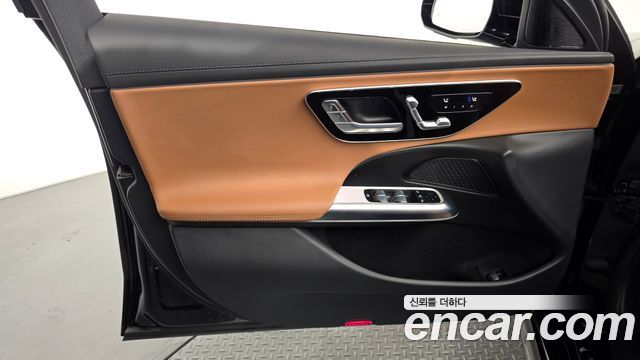 Mercedes-Benz E-Class E200 Avantgarde