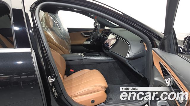 Mercedes-Benz E-Class E200 Avantgarde