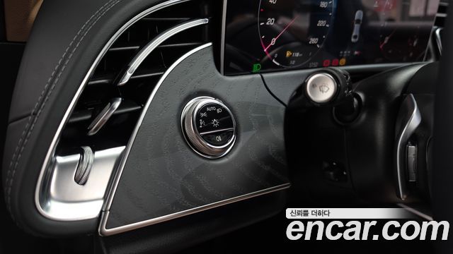 Mercedes-Benz E-Class E200 Avantgarde
