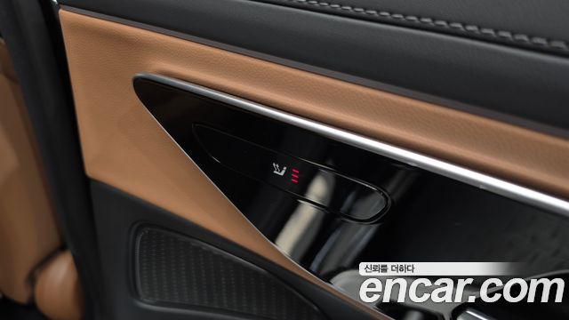 Mercedes-Benz E-Class E200 Avantgarde