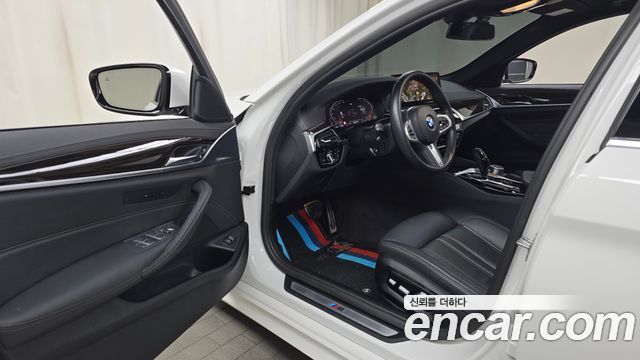 BMW 5-Series 520i M Sport