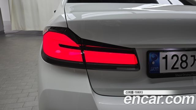 BMW 5-Series 520i M Sport