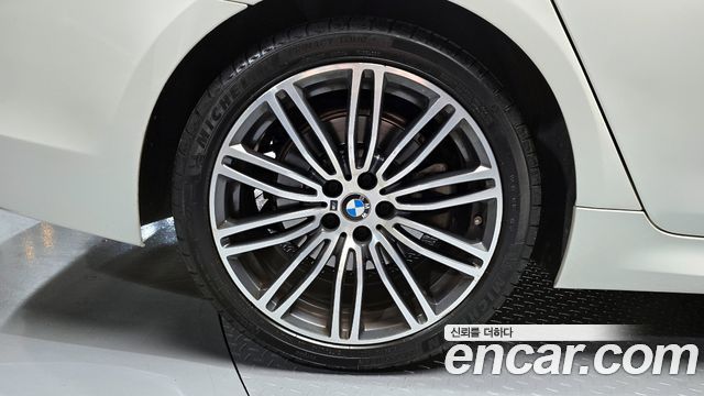 BMW 5-Series 520d M Sport Package Plus