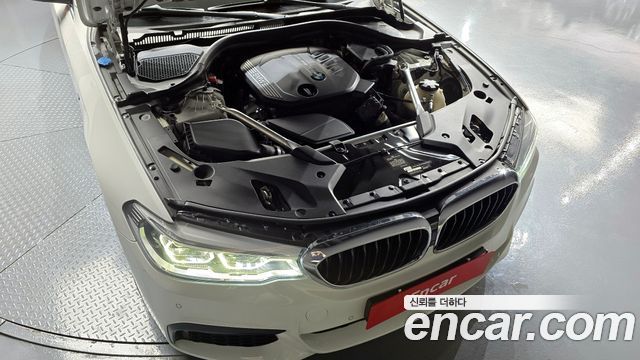 BMW 5-Series 520d M Sport Package Plus