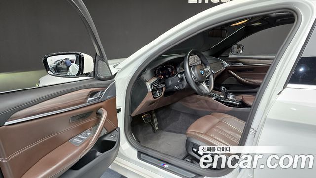 BMW 5-Series 520d M Sport Package Plus