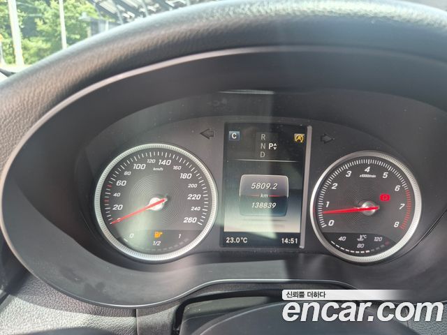 Mercedes-Benz C-Class C200