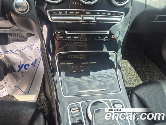 Mercedes-Benz C-Class C200