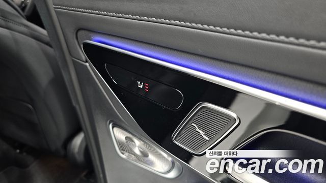 Mercedes-Benz GLC-Class GLC300 4MATIC Avnatgarde Coupe