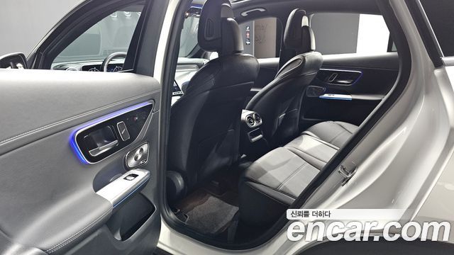 Mercedes-Benz GLC-Class GLC300 4MATIC Avnatgarde Coupe