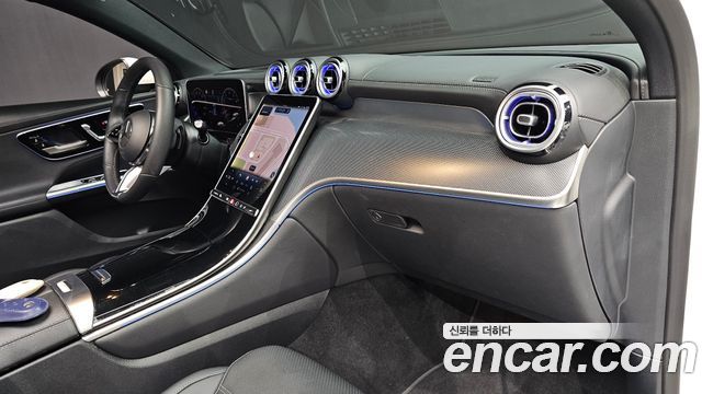 Mercedes-Benz GLC-Class GLC300 4MATIC Avnatgarde Coupe