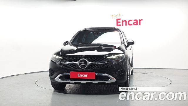 Mercedes-Benz GLC-Class GLC300 4MATIC Avnatgarde Coupe