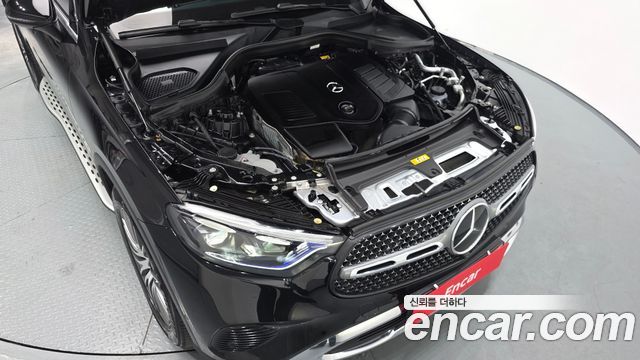 Mercedes-Benz GLC-Class GLC300 4MATIC Avnatgarde Coupe