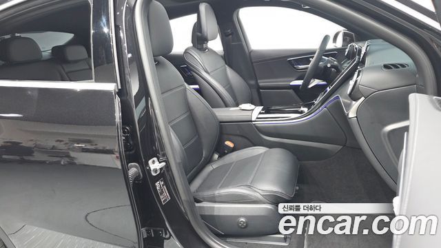 Mercedes-Benz GLC-Class GLC300 4MATIC Avnatgarde Coupe