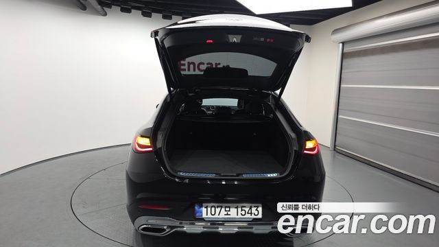 Mercedes-Benz GLC-Class GLC300 4MATIC Avnatgarde Coupe