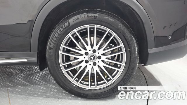 Mercedes-Benz GLC-Class GLC300 4MATIC Avnatgarde Coupe