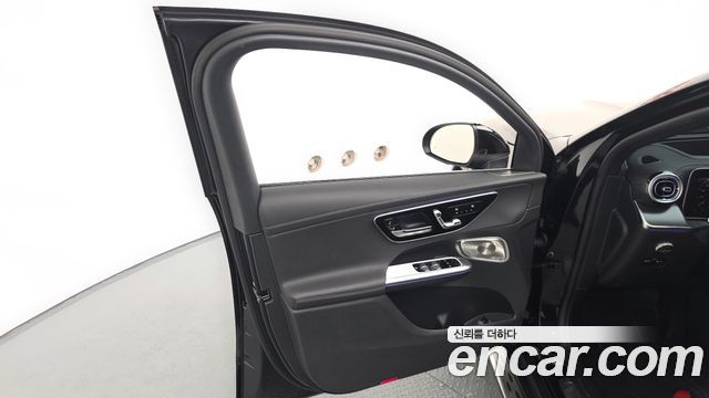 Mercedes-Benz GLC-Class GLC300 4MATIC Avnatgarde Coupe