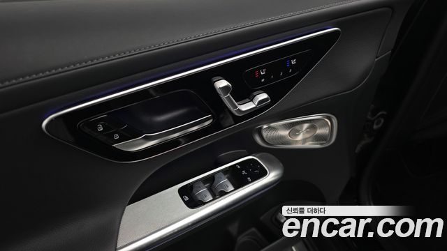 Mercedes-Benz GLC-Class GLC300 4MATIC Avnatgarde Coupe