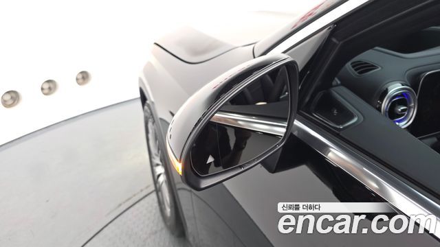 Mercedes-Benz GLC-Class GLC300 4MATIC Avnatgarde Coupe