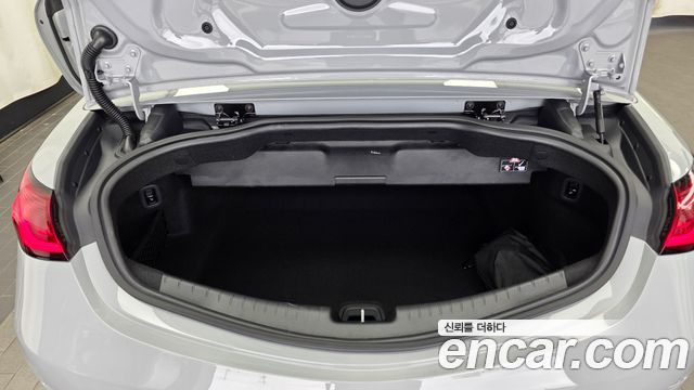 Mercedes-Benz CLE-Class AMG CLE53 4MATIC+ Cabriolet