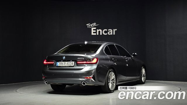 BMW 3-Series 320d Luxury