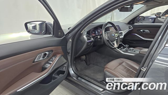 BMW 3-Series 320d Luxury