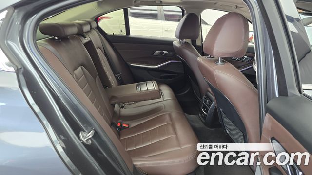 BMW 3-Series 320d Luxury