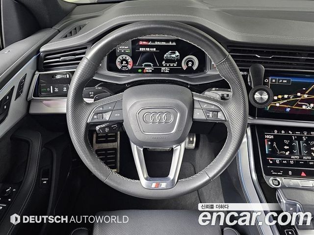 Audi Q8 55 TFSI Quattro Premium