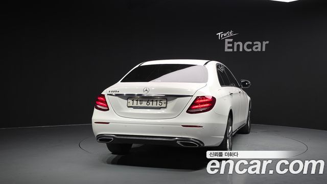 Mercedes-Benz E-Class E220d Avantgarde