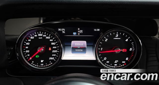 Mercedes-Benz E-Class E220d Avantgarde