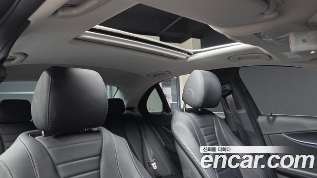 Mercedes-Benz E-Class E220d Avantgarde