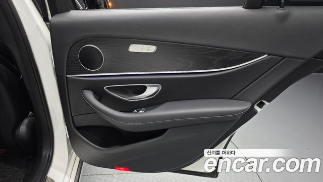 Mercedes-Benz E-Class E220d Avantgarde