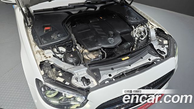 Mercedes-Benz E-Class E220d 4MATIC AMG Line