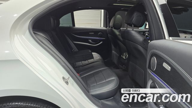 Mercedes-Benz E-Class E220d 4MATIC AMG Line