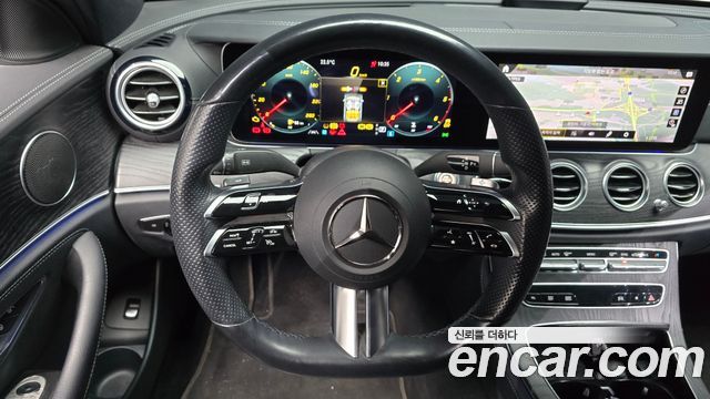 Mercedes-Benz E-Class E220d 4MATIC AMG Line