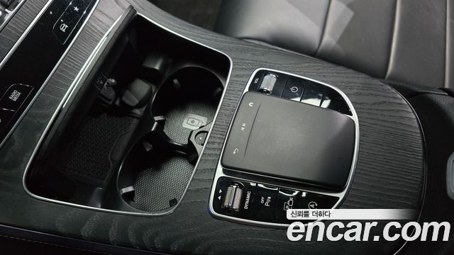 Mercedes-Benz E-Class E220d 4MATIC AMG Line