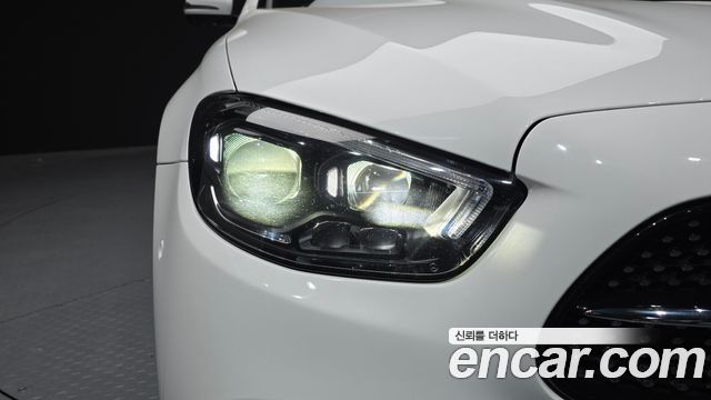 Mercedes-Benz E-Class E220d 4MATIC AMG Line